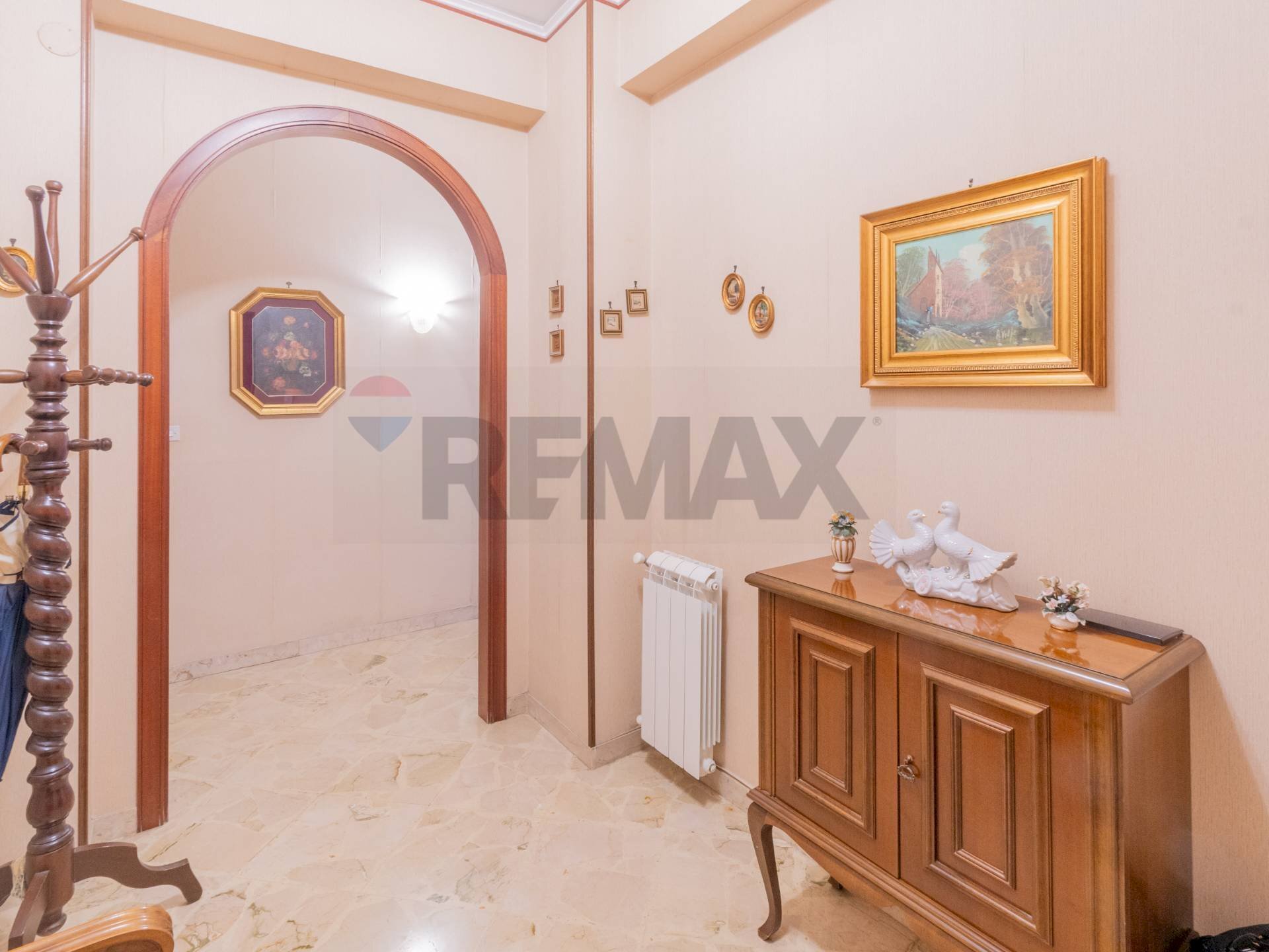 Hall / corridoio - Four-room apartment Via San Lorenzo
273L, Palermo - photo 3