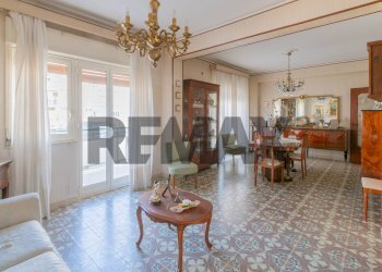 Sala da pranzo - Four-room apartment Via San Lorenzo
 
273L, Palermo - photo 5