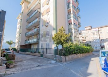 Edificio all\'aperto - Four-room apartment Via San Lorenzo
 
273L, Palermo - photo 31