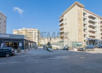 Edificio all\'aperto - Four-room apartment Via San Lorenzo
 
273L, Palermo - photo 32