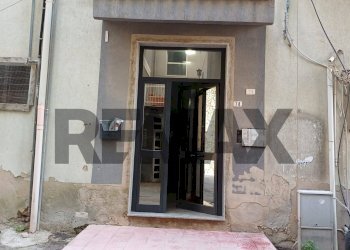 Edificio all\'aperto - Appartamento Via Pier Santi Mattarella
 
74, Favara - foto 2