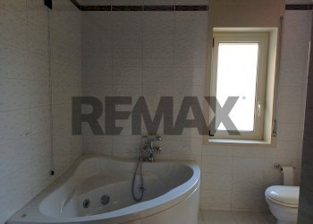 Bagno - Appartamento Via Pier Santi Mattarella
 
74, Favara - foto 19