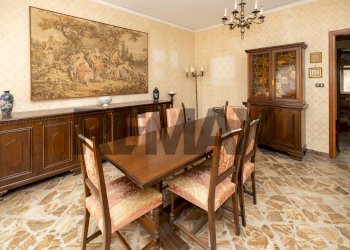 Sala da pranzo - Appartamento Viale Medaglie d'Oro
 
49, Modica - foto 24