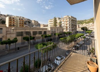 Balcone - Appartamento Viale Medaglie d'Oro
 
49, Modica - foto 26