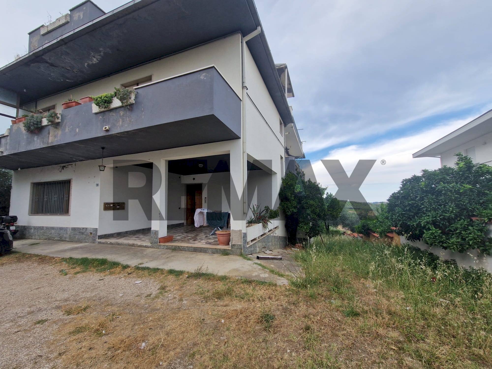 Casa all\'aperto - Casa indipendente VIALE DEI PINI
 
73, Collecorvino - foto 2