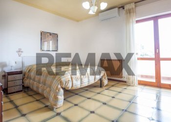 Camera / camera da letto - Quadrilocale Via D'Annunzio
 
27, Alanno - foto 15