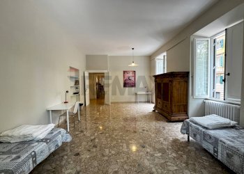 Soggiorno - Terreno non edificabile VIALE GIULIO CESARE
59, Roma - foto 10