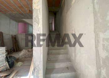 Scale - Semi-detached house Via Passante
 
10, Brindisi - photo 14