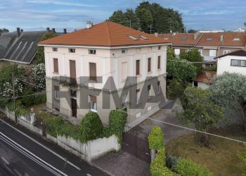 Edificio all\'aperto - Casa semi indipendente Via Cristoforo Colombo
 
5, Castellanza - foto 33