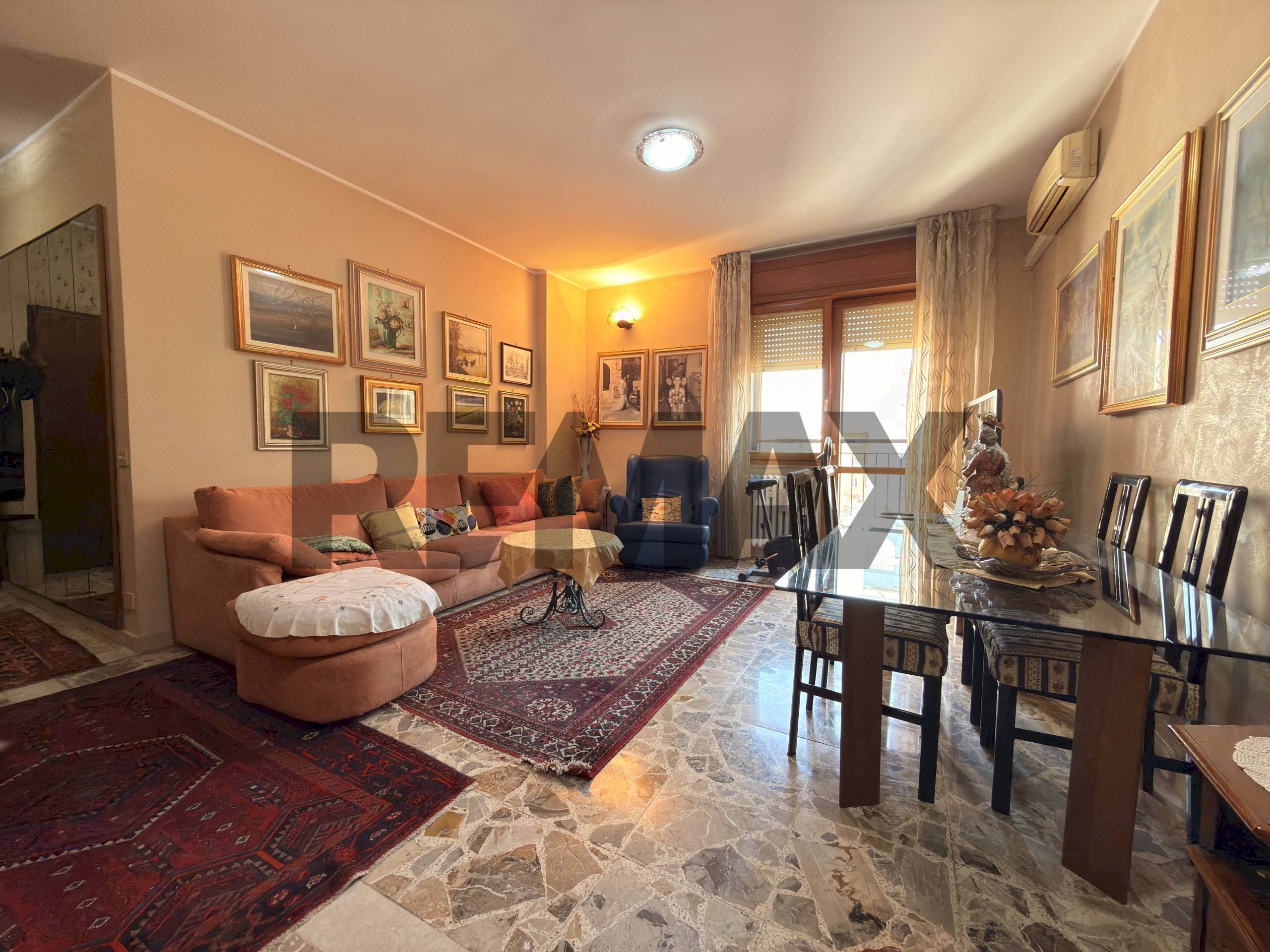 Sala da pranzo - Two-room apartment Via Francesco Baracca
 
8, San Giuliano Milanese - photo 2