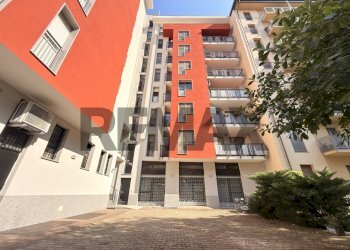Edificio all\'aperto - Two-room apartment Via Francesco Baracca
 
8, San Giuliano Milanese - photo 1