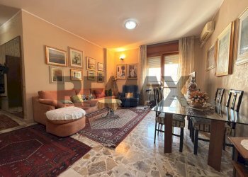 Sala da pranzo - Two-room apartment Via Francesco Baracca
 
8, San Giuliano Milanese - photo 2