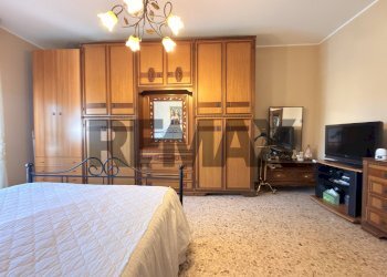 Camera / camera da letto - Two-room apartment Via Francesco Baracca
 
8, San Giuliano Milanese - photo 18