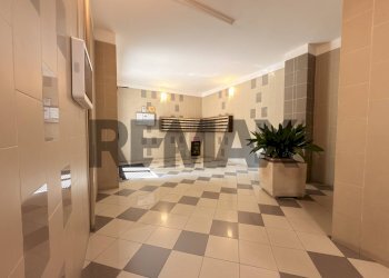 Ricezione / Lobby - Two-room apartment Via Francesco Baracca
 
8, San Giuliano Milanese - photo 30