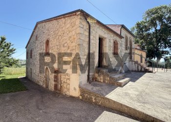 Casa all\'aperto - Casa semi indipendente contrada fonte polo
 
snc, Baranello - foto 8