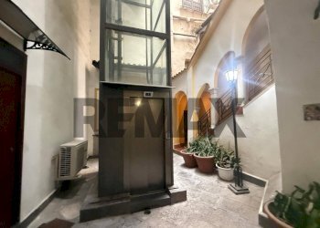 Ricezione / Lobby - Appartamento via Maqueda
 
129, Palermo - foto 6
