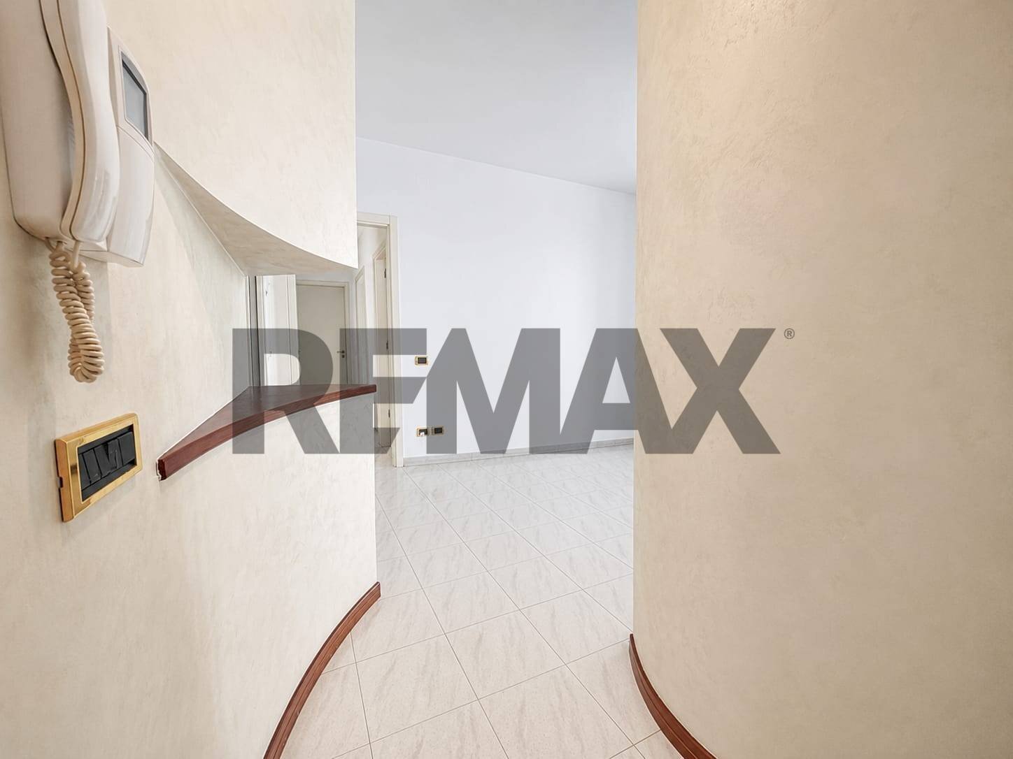 Hall / corridoio - Four-room apartment via Trilussa
31/33, Triggiano - photo 3