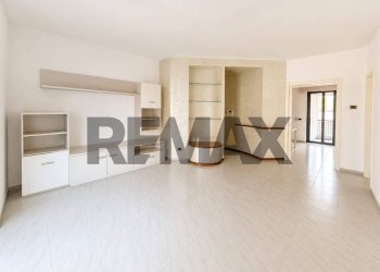 Stanza vuota - Four-room apartment via Trilussa
 
31/33, Triggiano - photo 2