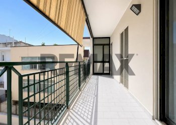 Balcone - Four-room apartment via Trilussa
 
31/33, Triggiano - photo 6