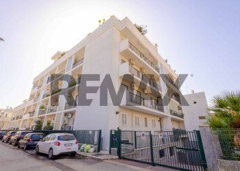 Edificio all\'aperto - Quadrilocale via Trilussa
 
31/33, Triggiano - foto 1