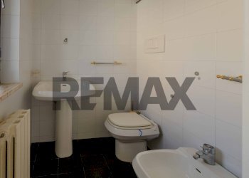 Bagno - Quadrilocale via Trilussa
 
31/33, Triggiano - foto 11