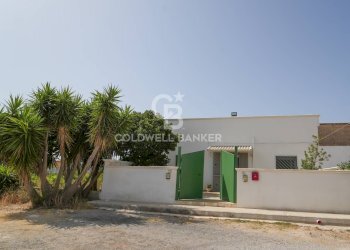 Foto 1 - Villa Via Chidro di Specchiarica 10^ Trav.
 
15, Manduria - foto 1