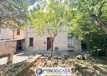 Foto 1 - Casa indipendente Via Tolignano
 
100, Ascoli Piceno - foto 1