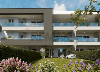 Edificio all\'aperto - Trilocale via trento
 
snc, Cadorago - foto 22