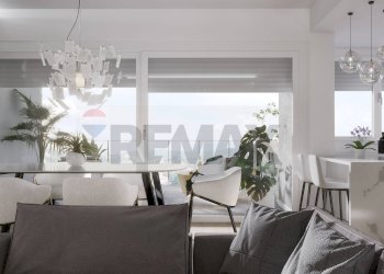 Sala da pranzo - Three-room apartment via gaiada, Beregazzo con Figliaro - photo 3