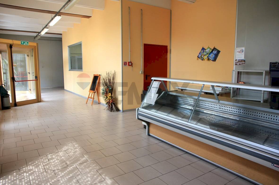 Ricezione / Lobby - Attività Commerciale via risorgimento
 
14, Lurago Marinone - foto 3