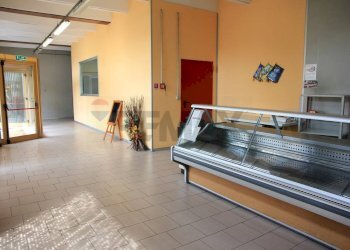Ricezione / Lobby - Attività Commerciale via risorgimento
14, Lurago Marinone - foto 3