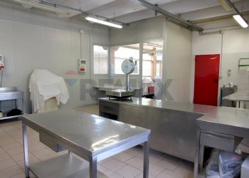 Cucina - Attività Commerciale via risorgimento
14, Lurago Marinone - foto 14