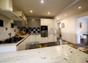 Cucina - Casa indipendente via Regina Nuova, Carate Urio - foto 7
