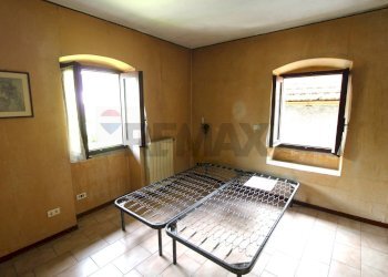 Camera / camera da letto - Casa indipendente Via Scalottola
1, Dongo - foto 16