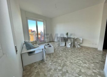Sala da pranzo - Quadrilocale Via Enrico Corbetta
 
3, Cantù - foto 3