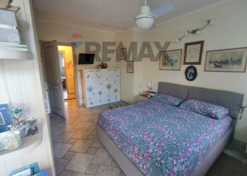Camera / camera da letto - Three-room apartment via brentano
2, Griante - photo 13