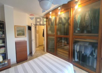 Camera / camera da letto - Three-room apartment via brentano
2, Griante - photo 15