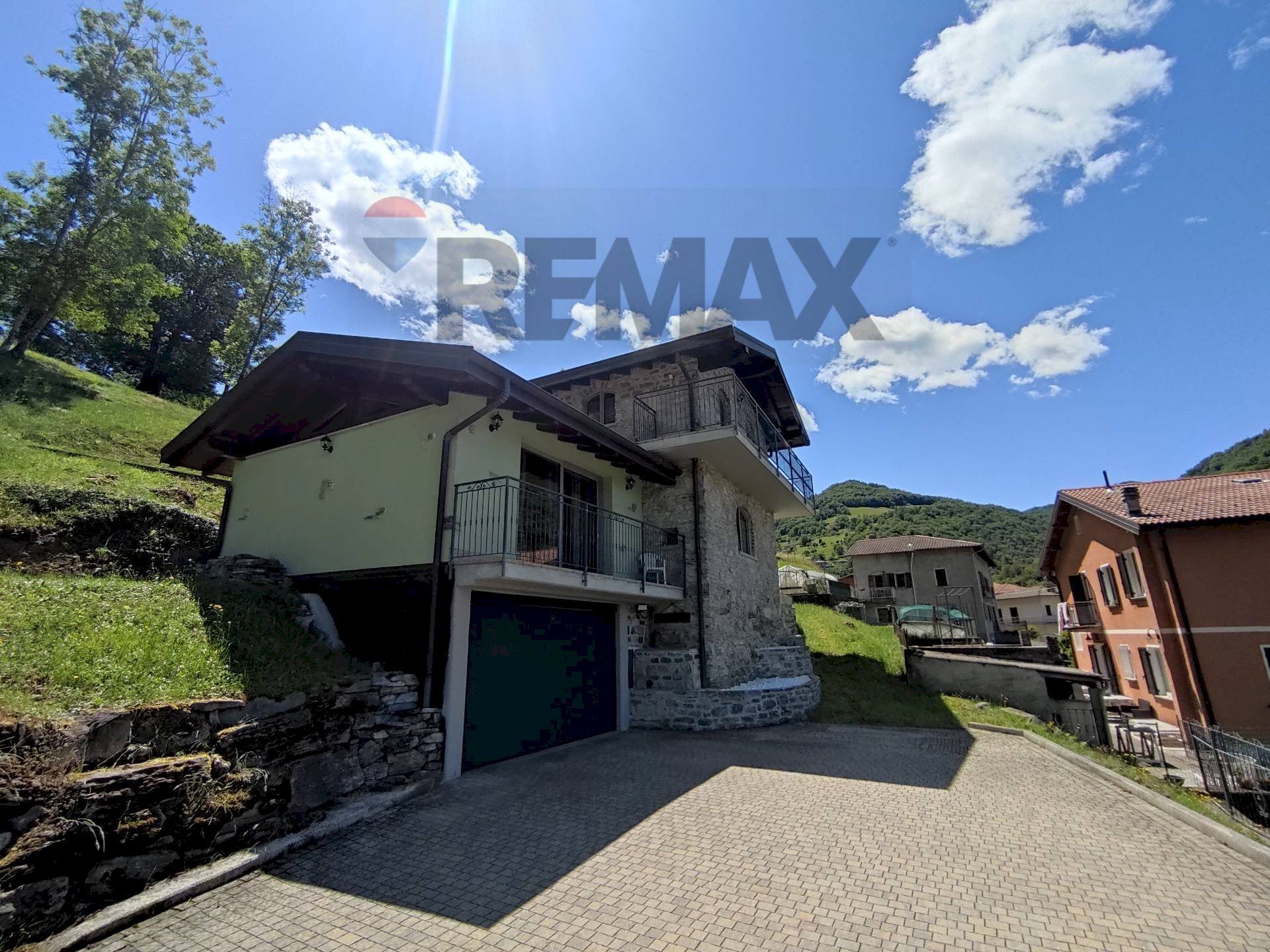 Casa all\'aperto - Villa via felice cavallotti
 
01, Schignano - foto 1