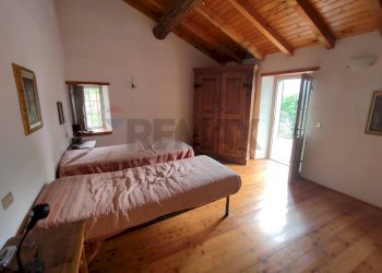 Camera / camera da letto - Rustic via Paradiso, Gera Lario - photo 27