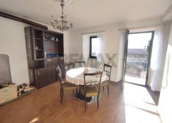 Sala da pranzo - Casa indipendente via per Caino, Vercana - foto 9