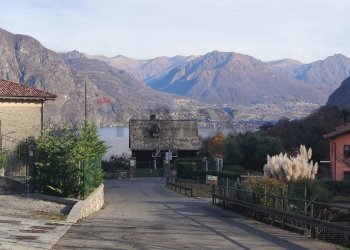 Vista delle montagne - Terreno edificabile via giobbi, Claino con Osteno - foto 1