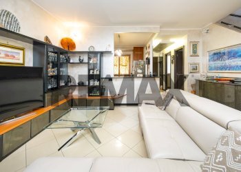 Soggiorno - Semi-detached house Giovanni Pascoli
 
62, Ornago - photo 7