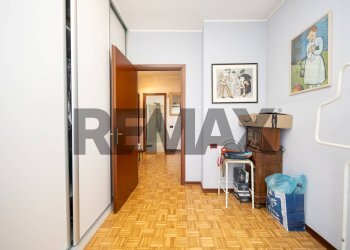 Hall / corridoio - Semi-detached house Giovanni Pascoli
 
62, Ornago - photo 28