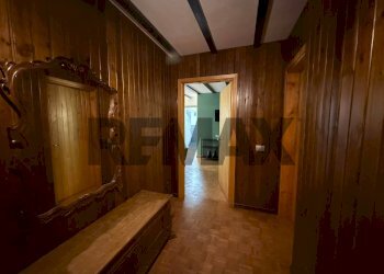 Hall / corridoio - Trilocale viale Venezia
 
22, Ponte di Legno - foto 25