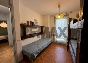 Camera / camera da letto - Trilocale viale Venezia
 
22, Ponte di Legno - foto 30