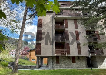 Edificio all\'aperto - Trilocale viale Venezia
 
22, Ponte di Legno - foto 39