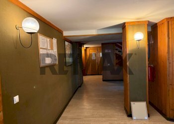 Hall / corridoio - Trilocale viale Venezia
 
22, Ponte di Legno - foto 43