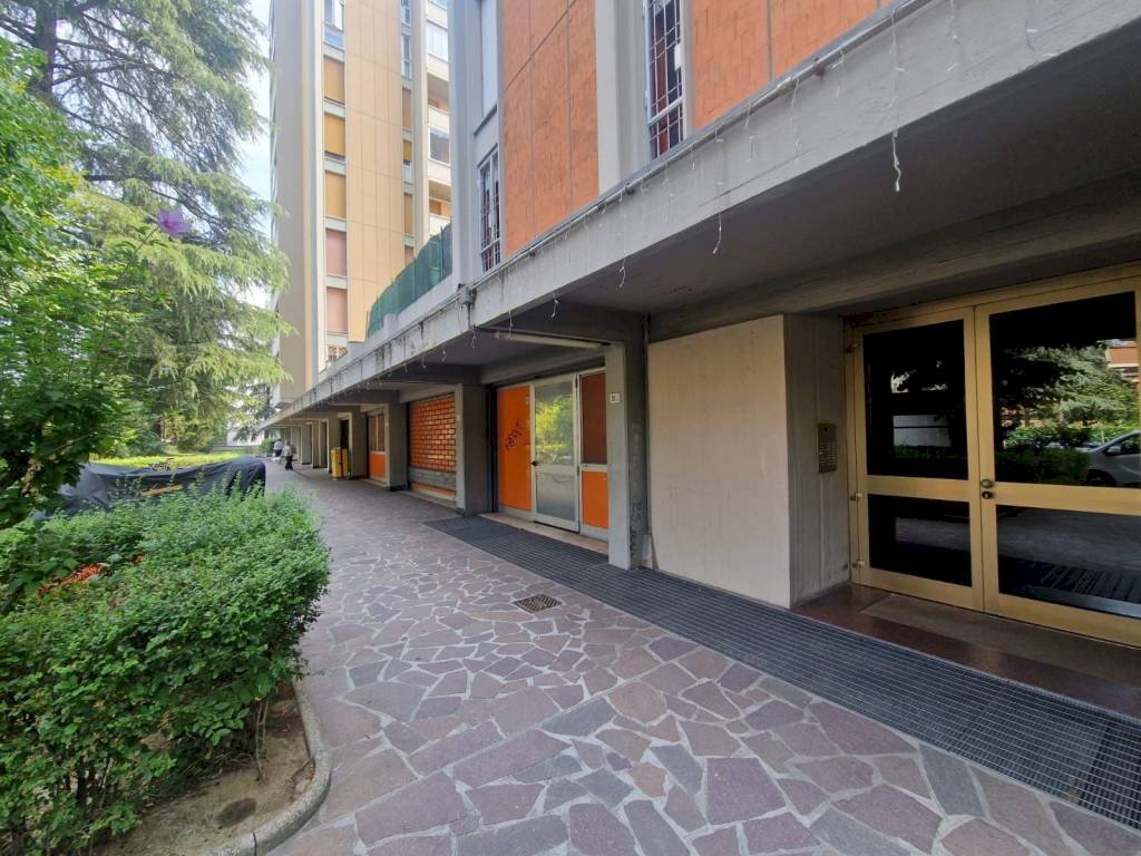 Facciata - Shop viale Felsina, 31, Bologna (neighborhood Mazzini) - photo 1