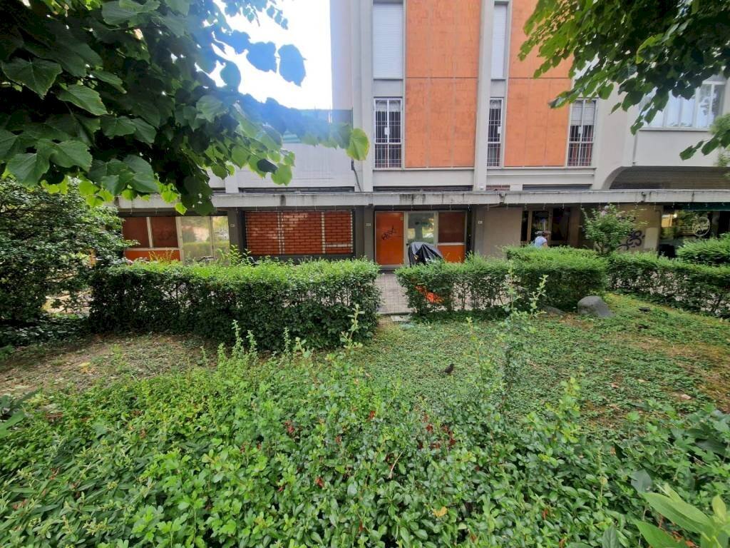 Dettagli - Shop viale Felsina, 31, Bologna (neighborhood Mazzini) - photo 3