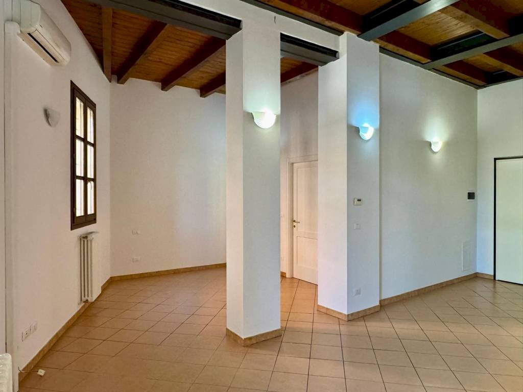 Ufficio - Monolocale via di Corticella, 256, Bologna (zona Lame) - foto 2